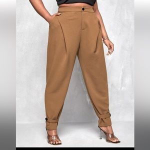 SHEIN SXY Plus Plicated Detail Button Hem Tapered Pants